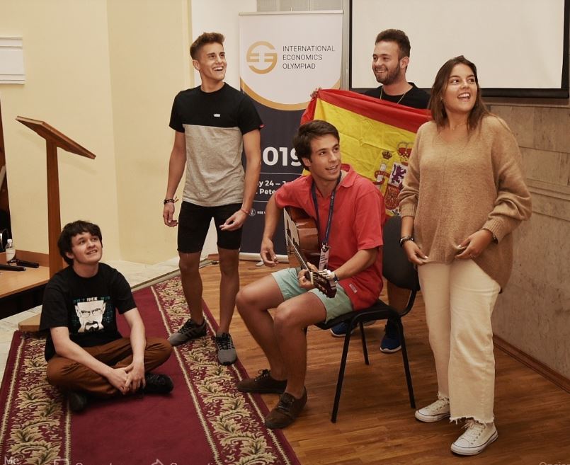 EQUIPO ESPAÑOOL 8